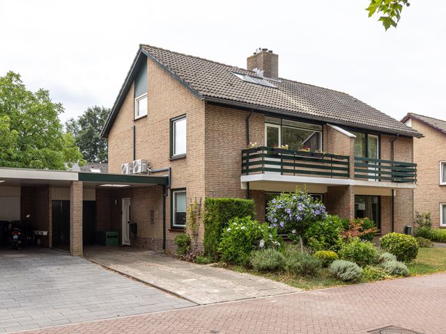 Kasteel Aldenghoorstraat 30, Roermond