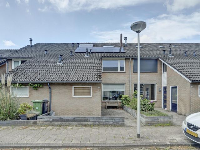 Sem Dresdenstraat 16, Waalwijk
