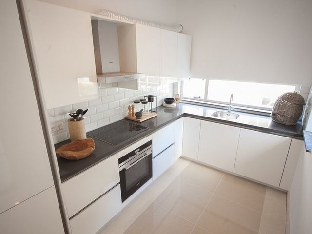 Laan van Roos en Doorn 14A, Den Haag
