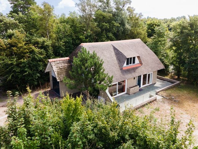 De Holle Poarte 28, Makkum