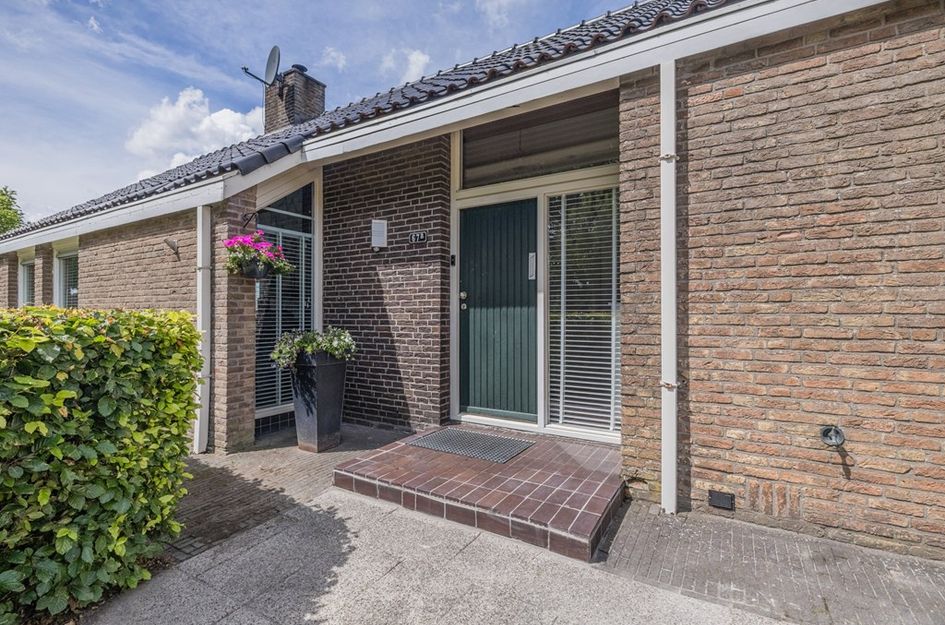 Zuiderdiep 67A