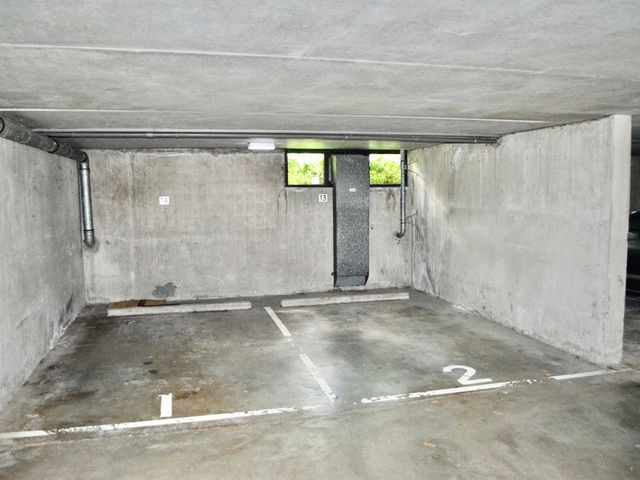 Ring 229 20, Hendrik-Ido-Ambacht