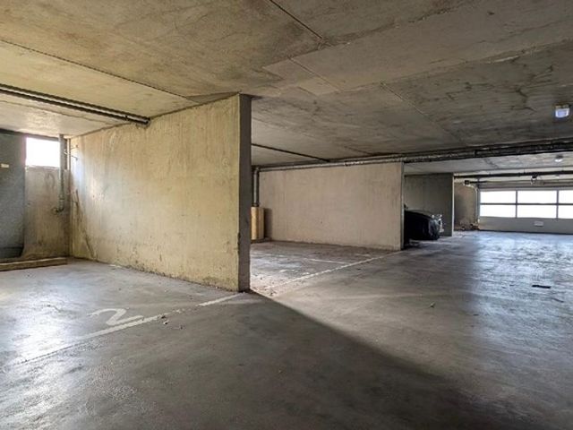 Ring 229 20, Hendrik-Ido-Ambacht
