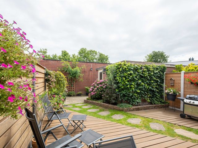 Schoorsteen 12, Aalsmeer