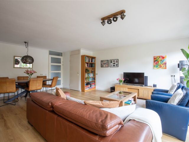 Schoorsteen 12, Aalsmeer