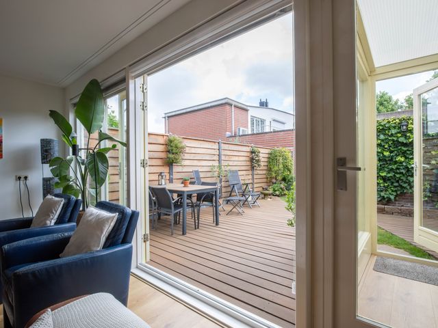 Schoorsteen 12, Aalsmeer
