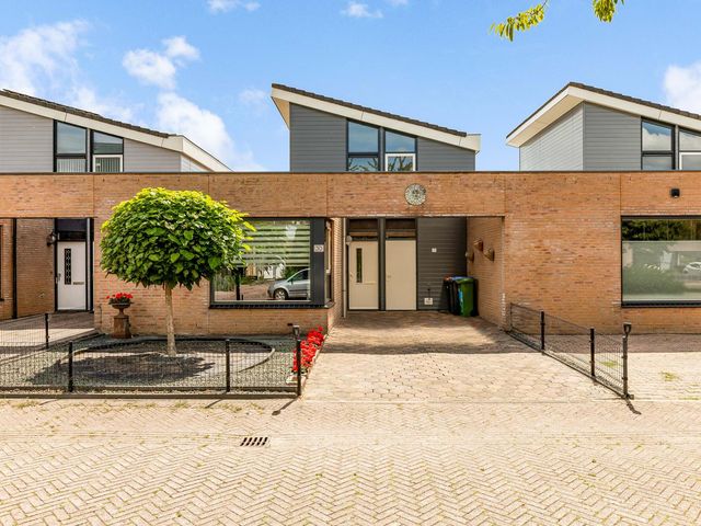 Hunsingo 30, Lelystad