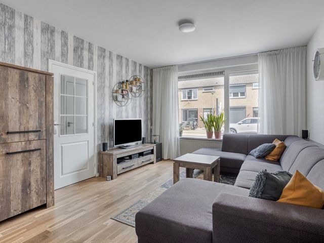 Viennahof 24, Maastricht