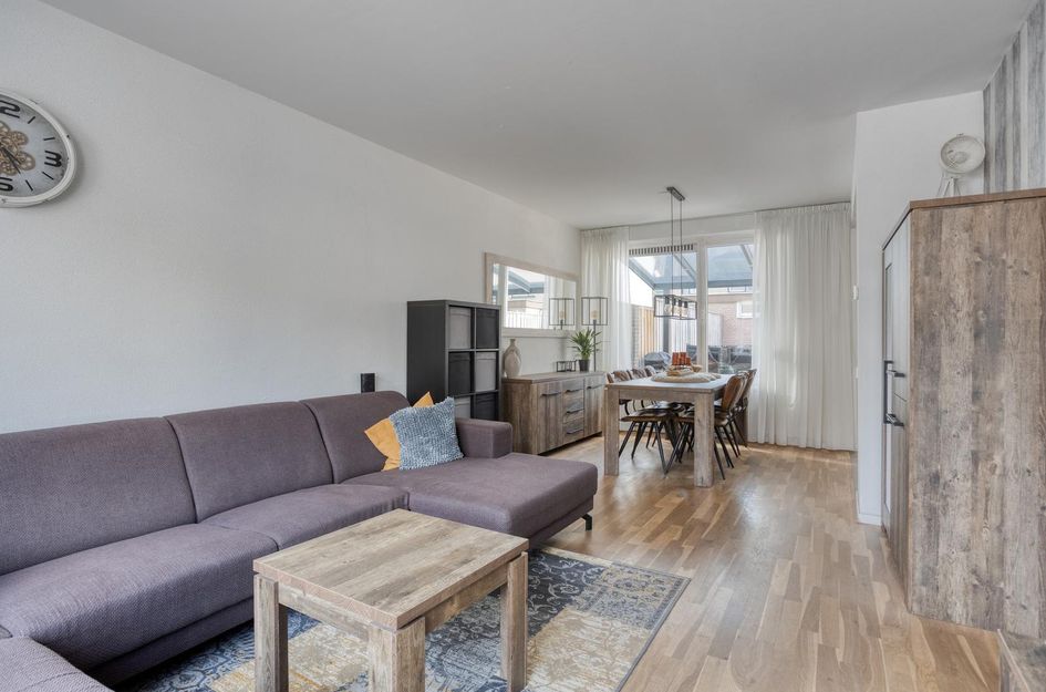 Viennahof 24