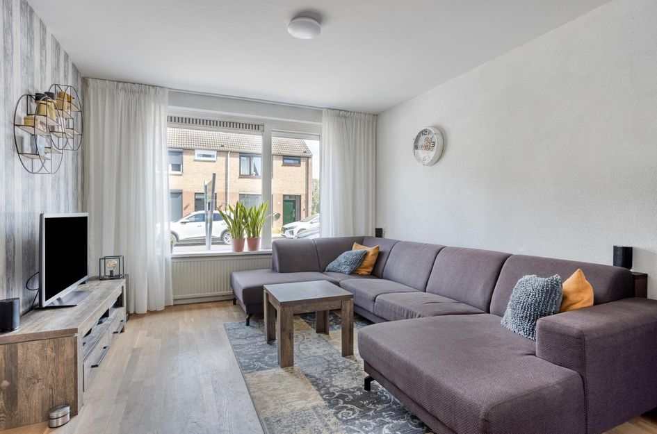 Viennahof 24