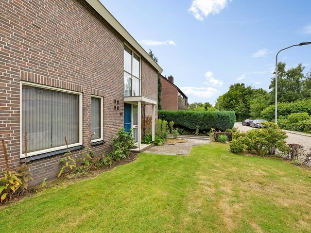 Waezenburglaan 88, Leek