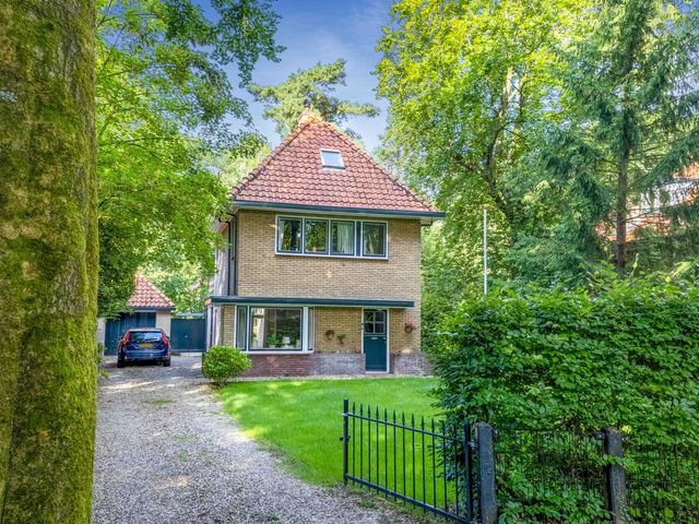 Albert Cuyplaan 11, Bilthoven