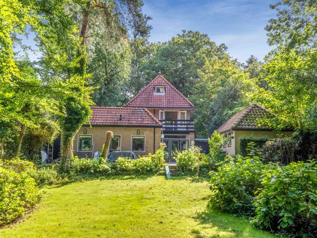 Albert Cuyplaan 11, Bilthoven
