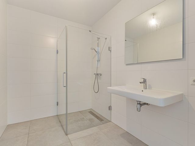 Mangoweg 403, Leiden