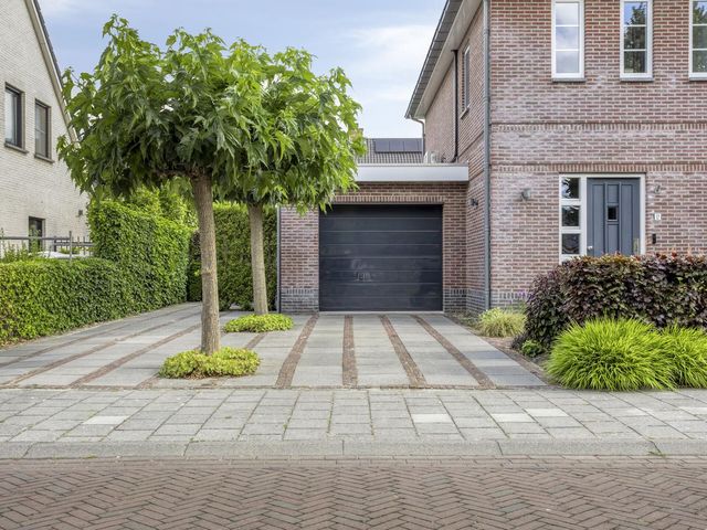 Hudsonlaan 12, Hulst