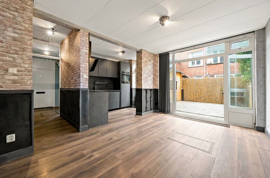 Elise van Calcarstraat 49