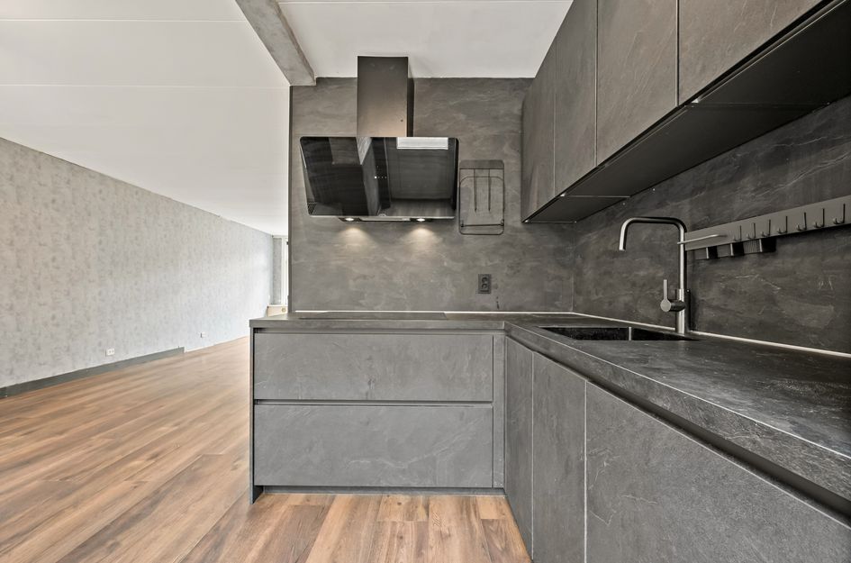 Elise van Calcarstraat 49