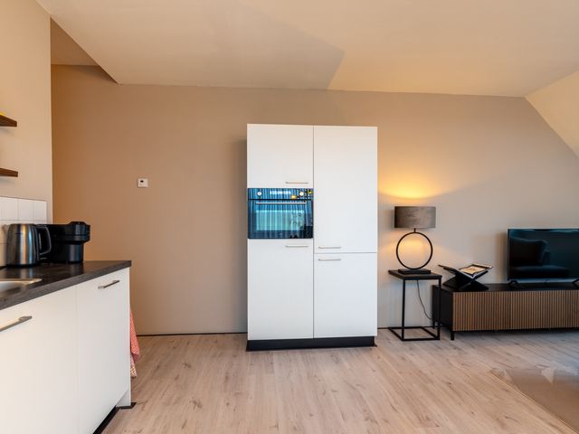 Veldstraat 16A11, Wijk en Aalburg