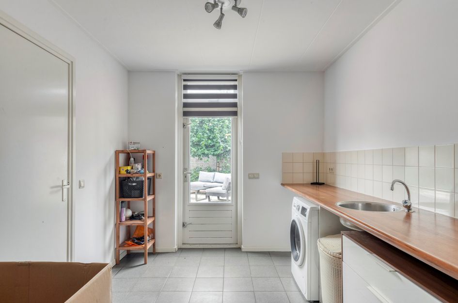 Van Der Beekstraat 30