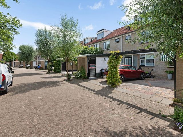 Waterlelieweg 3, Voorhout