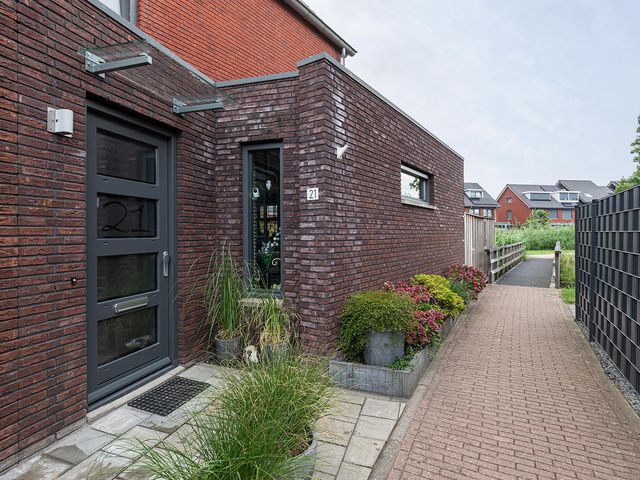 Anjerstraat 21, Alblasserdam