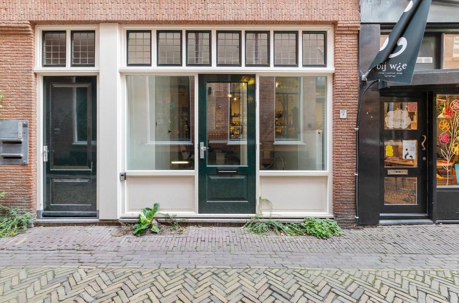 Hoogstraat 24