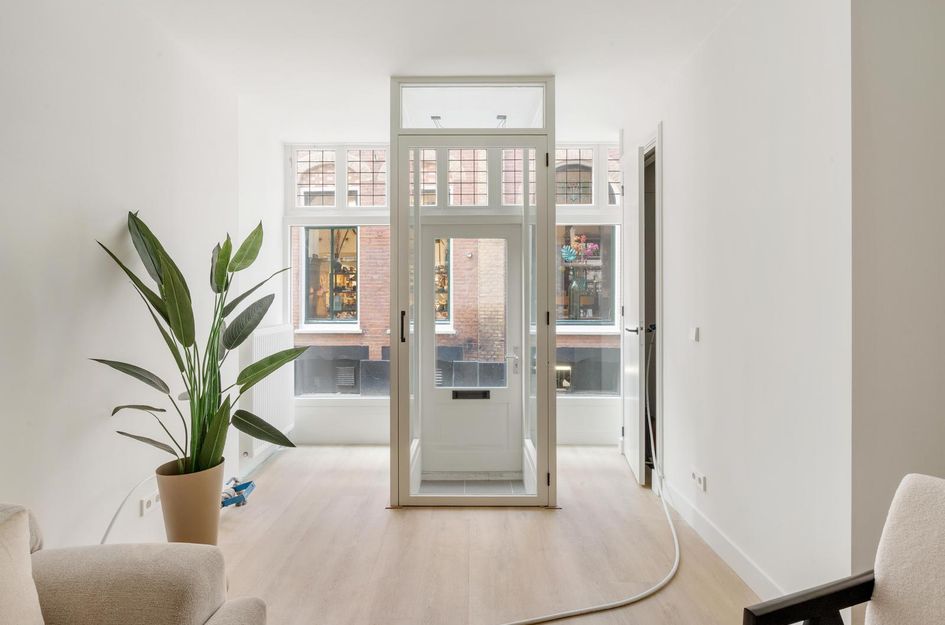 Hoogstraat 24