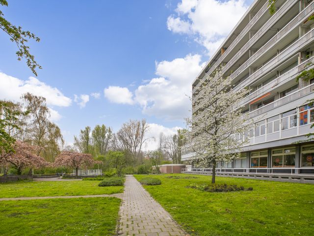 Nijenburg 11, Amsterdam