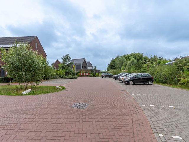d'n Hof 74, Overloon