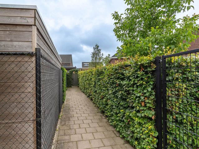 d'n Hof 74, Overloon