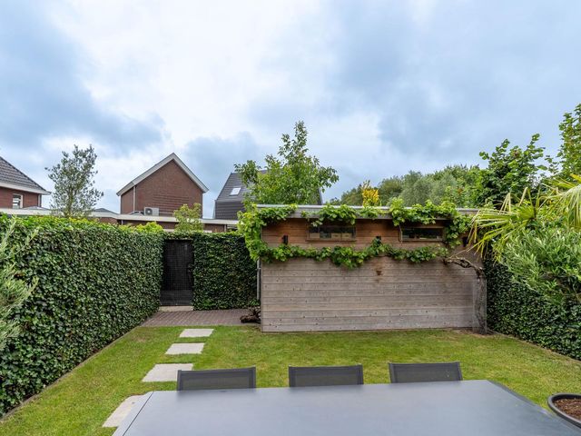 d'n Hof 74, Overloon