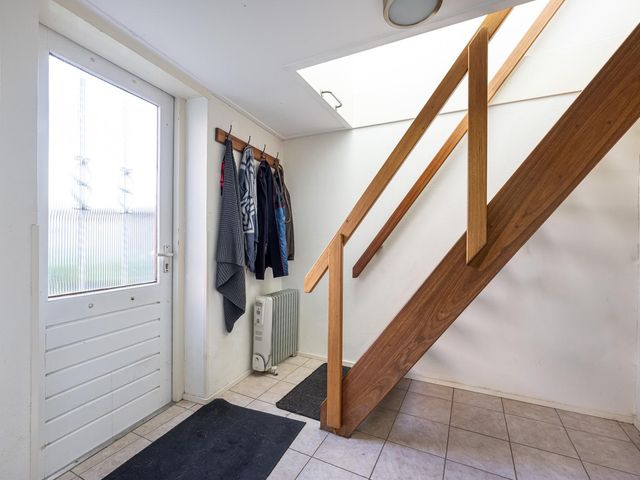 Zandpad 4, Middelharnis
