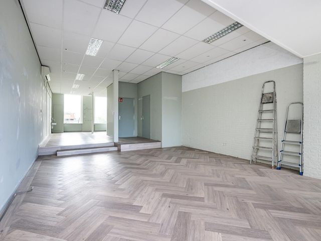 Zandpad 4, Middelharnis