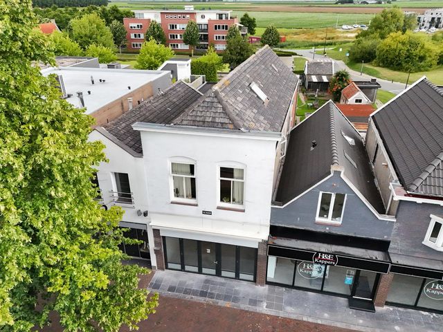 Zandpad 4, Middelharnis