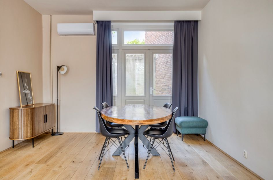 Raadhuisstraat 21