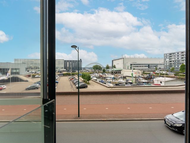 Raadhuisplein 17, Alblasserdam