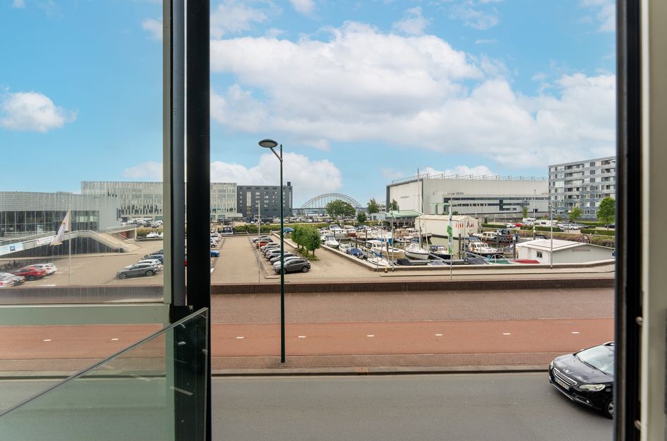 Raadhuisplein 17