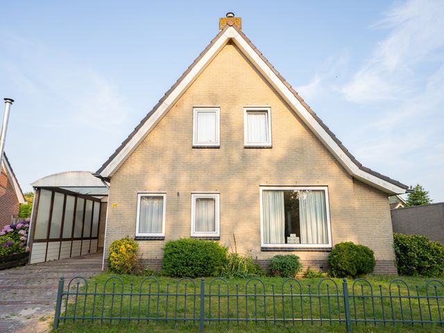 Waalderstraat 94, Den Burg