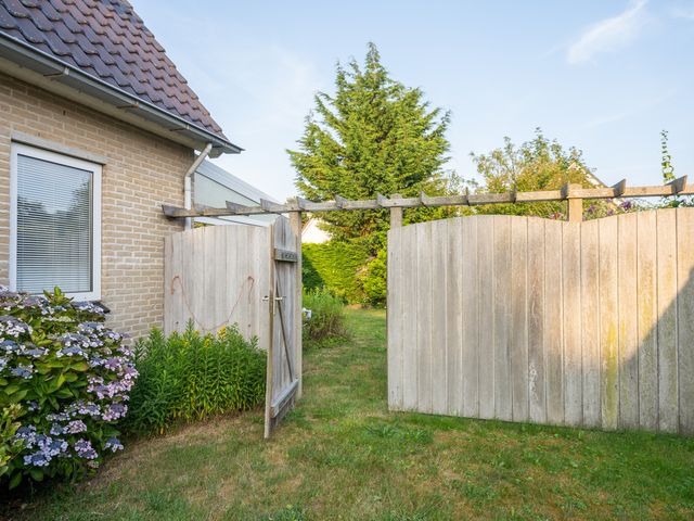 Waalderstraat 94, Den Burg