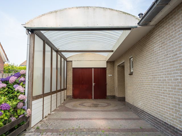 Waalderstraat 94, Den Burg