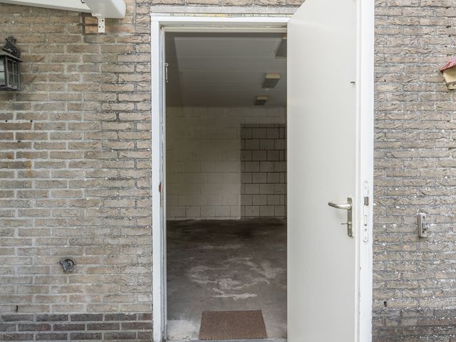 Waalderstraat 94, Den Burg