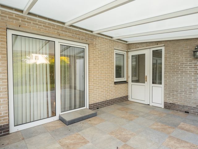 Waalderstraat 94, Den Burg