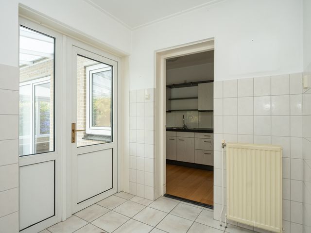 Waalderstraat 94, Den Burg