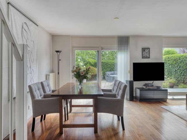 Mierberg 8, Roosendaal