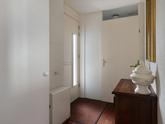 Mierberg 8, Roosendaal