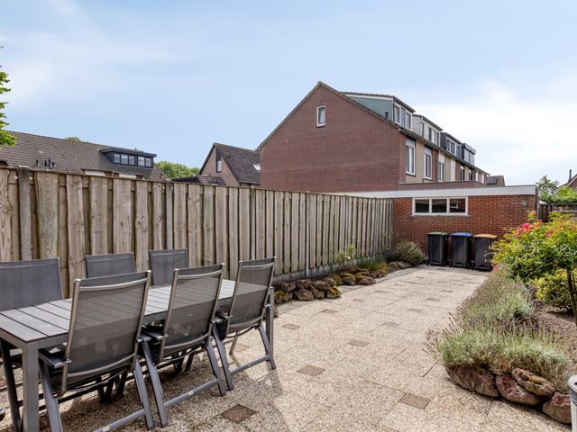 Zanglijster 42, Bunschoten-Spakenburg