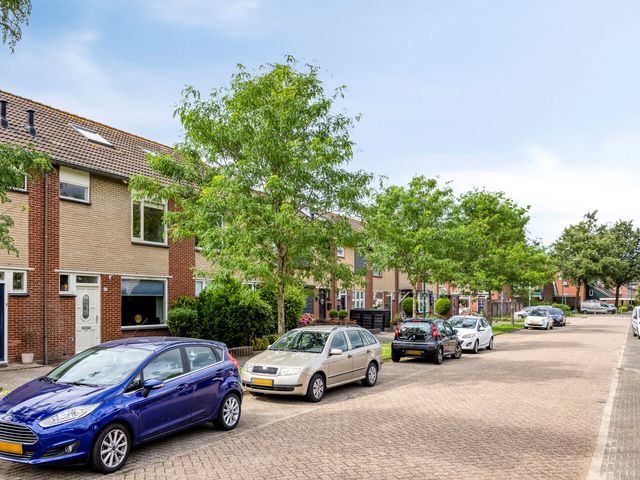Zanglijster 42, Bunschoten-Spakenburg