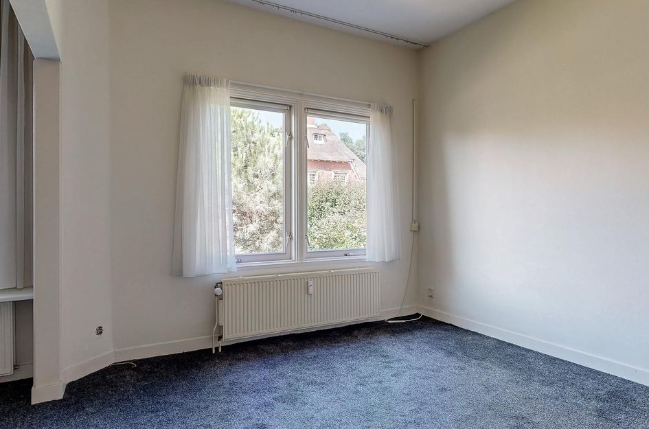 Van Dorpstraat 22