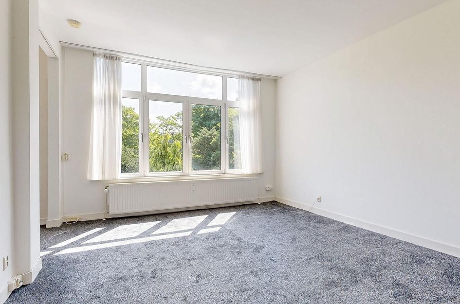 Van Dorpstraat 22