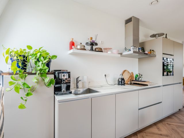 Thomas Morelaan 277, Hoofddorp